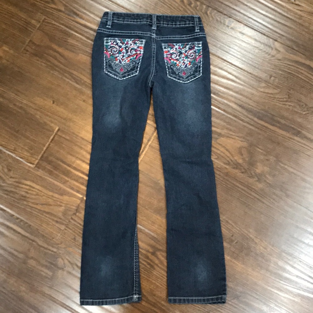 Squeeze Little Girl’s Jeans - Picture 6 of 9